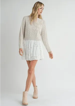 Lulu Embroidered Daisy Sweater - Cream